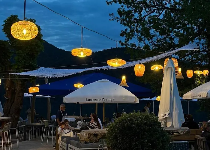 Seehotel Schlierseer Hof シュリールゼー